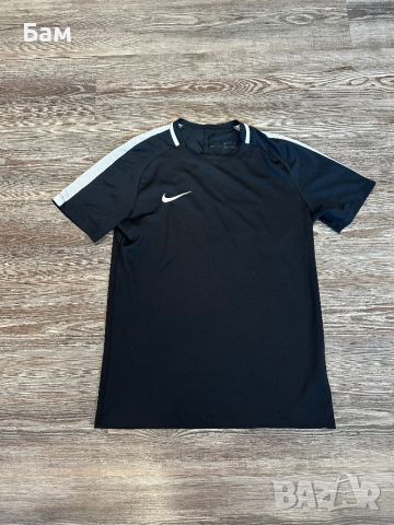 Оригинална мъжка тениска Nike Като нова Размер М, снимка 1 - Тениски - 46389846