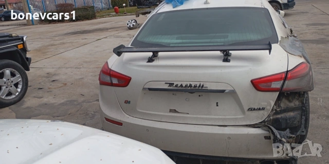 Продавам МАЗЕРАТИ ГИБЛИ 2012 /17 колата е за части, снимка 3 - Части - 53643113