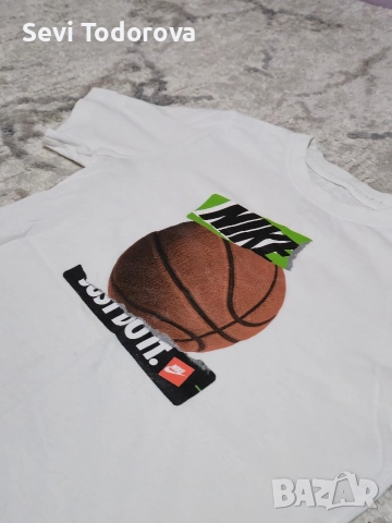 Тениска The Nike Tee , снимка 2 - Тениски - 52818221