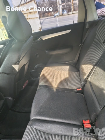 Продавам Мерцедес B клас, снимка 5 - Автомобили и джипове - 53986191