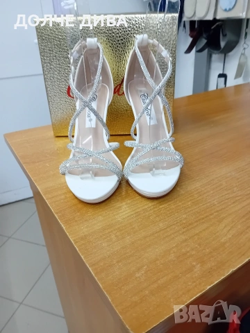 Дам.сандали м 7277 бели , снимка 2 - Сандали - 53898328