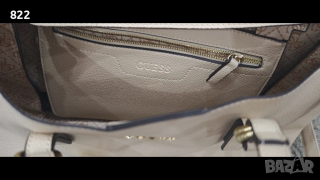 Оригинална чанта "GUESS", снимка 8 - Чанти - 52915286