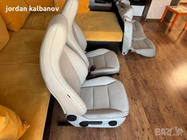 Бял кожен салон за Мерцедес Mercedes CLA садан 2015год. само за 500лв., снимка 3 - Части - 51152581