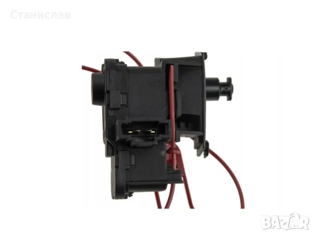 Audi A5 8T Моторче за заключване на резервоар , снимка 2 - Части - 50187417