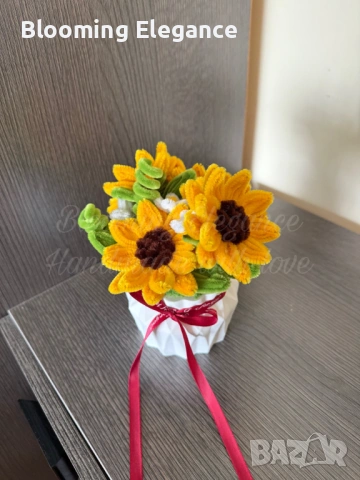 Вечна аранжировка от слънчогледи в гипсова кашпа