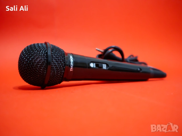 HAMA THOMSON M135D Динамичен Микрофон Внос Литва Като Нов Тестван, снимка 5 - Микрофони - 53089984