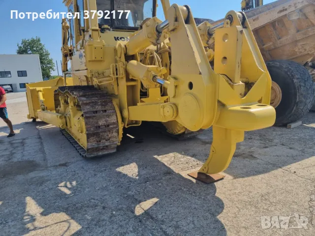 Употребяван булдозер Komatsu D155A-1, снимка 6 - Индустриална техника - 44143930