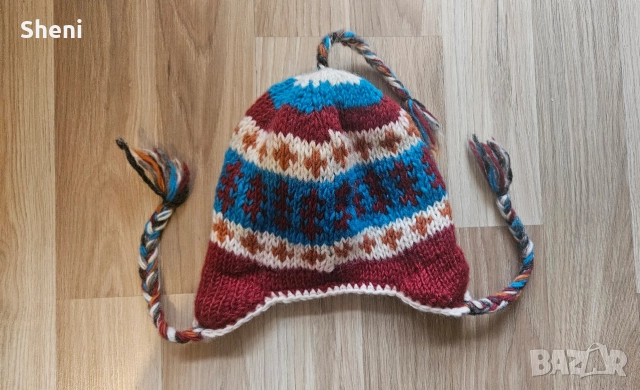 Нова вълнена шапка от Непал с очите на Буда, снимка 3 - Шапки - 52865059