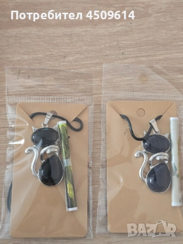 Колие с фигура на котка от естествени камъни 