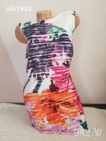 Дамски летни рокли Zara Esprit Amisu M/L, снимка 1 - Рокли - 46288127