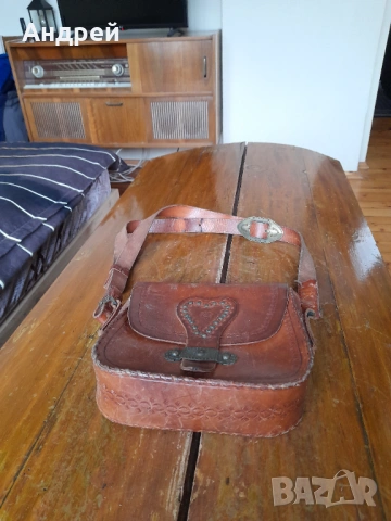 Стара дамска кожена чанта #24