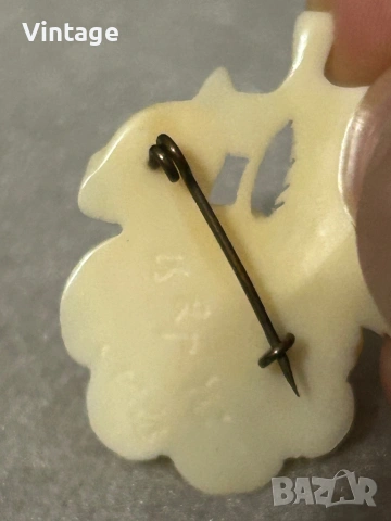 Антикварна  съветска брошка от кост на морж , снимка 7 - Антикварни и старинни предмети - 53668684