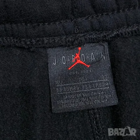 Оригинално юношеско долнище Jordan Fleece | Юношеско XL 163-175см , снимка 3 - Спортни дрехи, екипи - 47362896