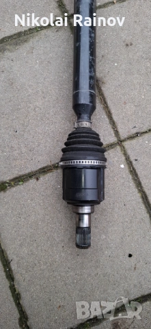 Полуоска предна дясна за Киа спортидж 2016 1,7crdi 115к.с., снимка 2 - Части - 53496541