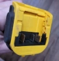 Саблен трион 12V DeWalt DCS310. Само тяло с 2 ножчета, друго няма., снимка 6