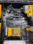 Акумулаторен ударен винтоверт DeWALT DCF887N, 18 V, 205 Nm,две батерии по 5ah, зарядно и куфар. , снимка 4