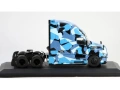 FREIGHTLINER CASCADIA „Blue Camo“ влекач 2018 - мащаб 1:43 на Hachette моделът е нов в блистер, снимка 3