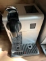 Кафемашина Delonghi Nespresso Lattissima pro en 750, снимка 1