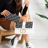 Обувки, чанта и портфейл Dior , снимка 2 - Дамски ежедневни обувки - 45030323