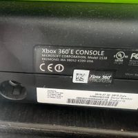 Конзола Xbox 360 с един джойстик и 5 игри, снимка 2 - Xbox конзоли - 45358063