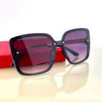 Стилен модел дамски слънчеви очила//6 цвята//подарък-калъф за съхранение и кърпичка , снимка 8 - Слънчеви и диоптрични очила - 45003915