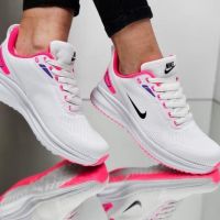 Дамски маратонки Nike, снимка 1 - Маратонки - 45239052