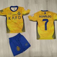 Екип Роналдо 2025 Шарен жълто-син Екип + шорти Cristiano Ronaldo Nassr, снимка 3 - Футбол - 45119709