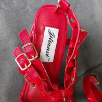 Нови обувки валентино, снимка 5 - Дамски обувки на ток - 45967297