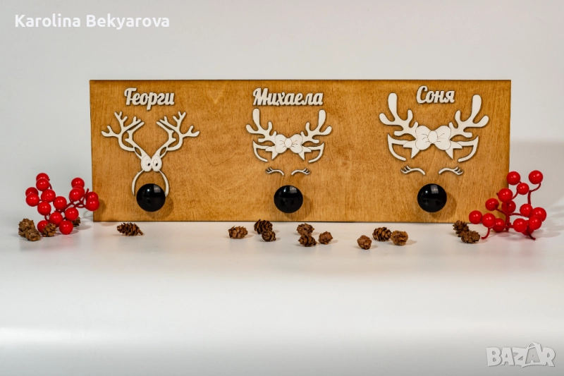 Дървена закачалка за коледни чорапчета, снимка 1