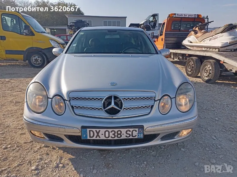 Mercedes-Benz E 270 На части, снимка 1