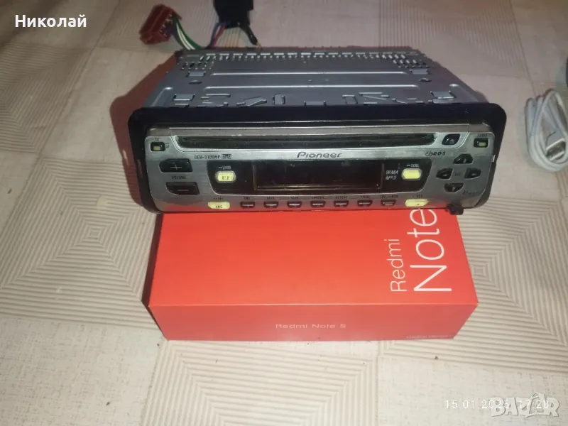 Продавам CD/радио за кола Pioneer , снимка 1