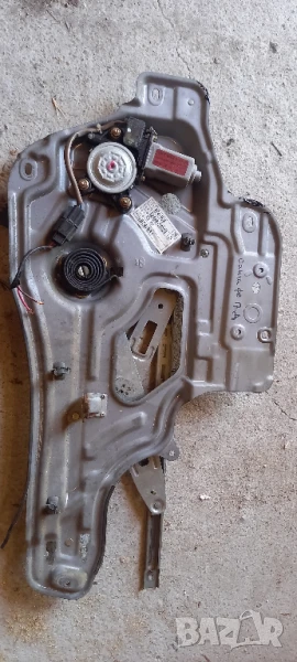 Стъклоповдигач Hyundai Santa Fe I, снимка 1