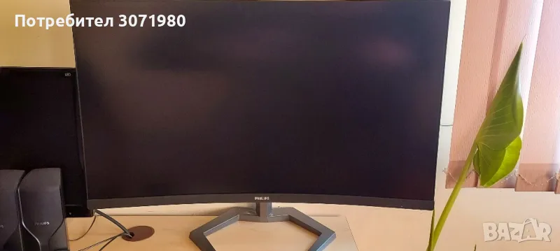 Монитор, Philips 32M1C5500VL, 31.5" Curved 1500R, снимка 1