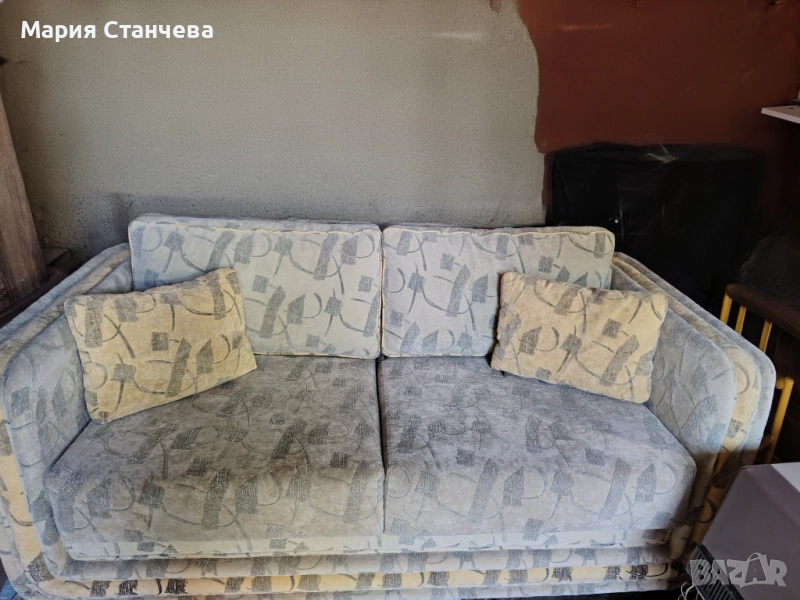 Продавам двойка диван с функцията сън, снимка 1
