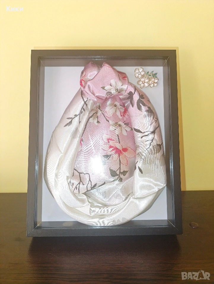 Рамка с шал и брошка – handmade композиция 3в1, уникален стилен подарък!, снимка 1