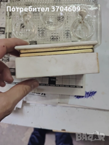 Стара мраморна кутия за бижута и стара стъклена мастилница