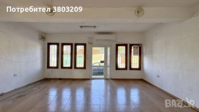Продавам къща с търговски обект , снимка 11 - Къщи - 51289205