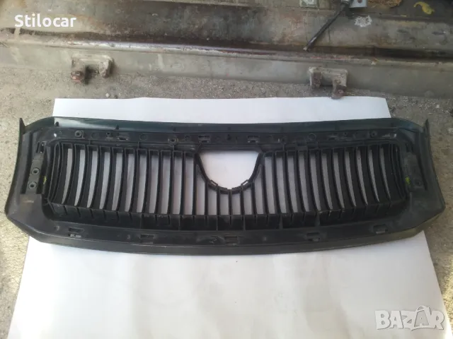 Решетка предна Skoda Fabia SW 04-07г, снимка 2 - Части - 49298668