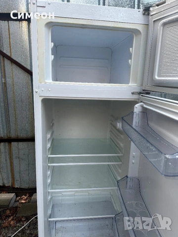 Хладилник с фризер , снимка 2 - Хладилници - 53704568
