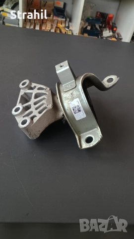 Оригинален тампон за двигател от Fiat 500C Right 0051885403500