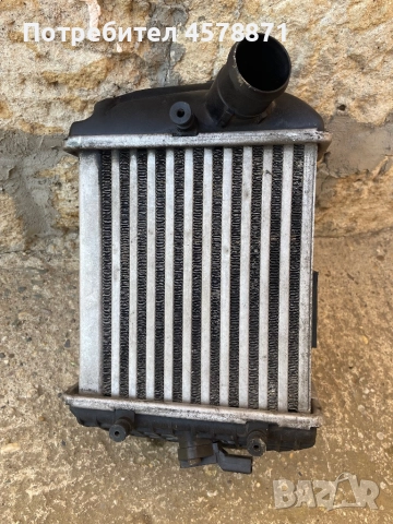 Интеркулер за Ауди А4 Б6 2.5 180, снимка 3 - Части - 51593081