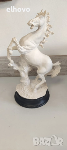 Статуетка на див кон, снимка 2 - Антикварни и старинни предмети - 52747313