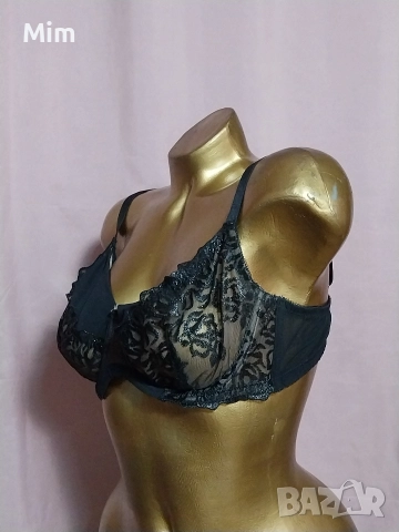 hunkemoller 85 D Черен сутиен с бродерия , снимка 2 - Бельо - 52909366