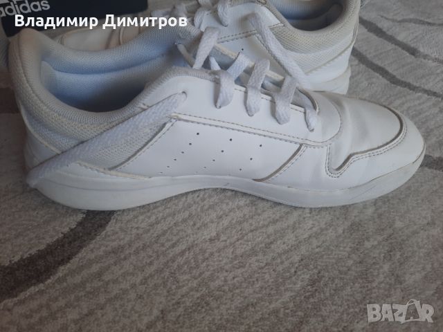 Продавам маратонки ADIDAS, снимка 3 - Детски маратонки - 46271416