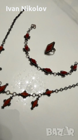 Сребърен комплект колие гривна и пръстен с корал Арт деко 46грама, снимка 3 - Колиета, медальони, синджири - 53686868