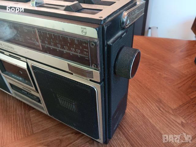 PHILIPS 8589 Радиокасетофон, снимка 13 - Радиокасетофони, транзистори - 45955515