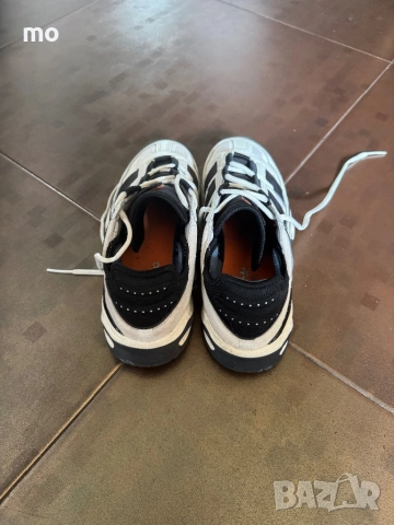 white adidas shoes, снимка 4 - Маратонки - 53334123