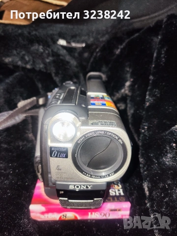 SONY CCD-TR913E Видео камера , снимка 2 - Камери - 53068164