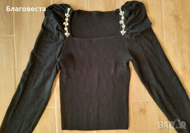 Блуза рипс с буфан ръкави и камъни , снимка 2 - Блузи с дълъг ръкав и пуловери - 53785756