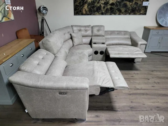 Кремав ъглов диван от плат La-z-boy с електрически релакс механизъм, снимка 9 - Дивани и мека мебел - 50841743
